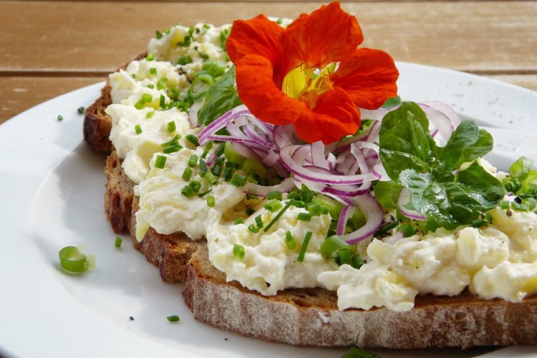 Mindful Eating: Wie bewusstes Essen beim Abnehmen helfen kann
